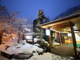 信州 中尾山温泉 松仙閣