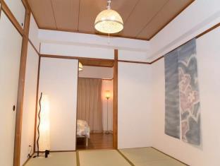 EX Minamisenba Apartment 201