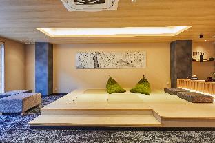 Rinn Shirakawa South