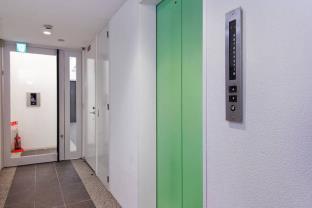 Bancourt Namba 302