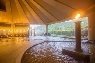 由布院温泉　ゆふいん　七色の風