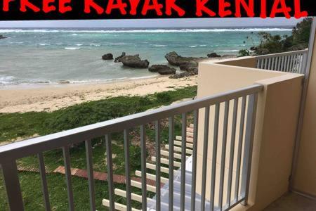 Ken's Beachfront Lodge 2 with Private Beach and Free Canoe Rental