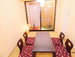 Naos Guest House 1