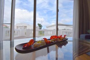 Resort island Private Villa Near The Beach J25A
