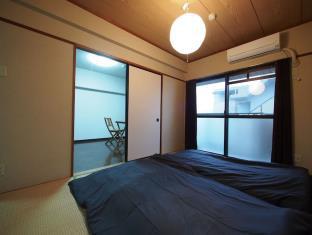NEST 3mins to the Nearest Subway. Free wifi Rm 403