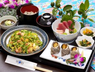 ホテルリゾネックス名護 本館