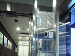 スーパーホテル池袋西口