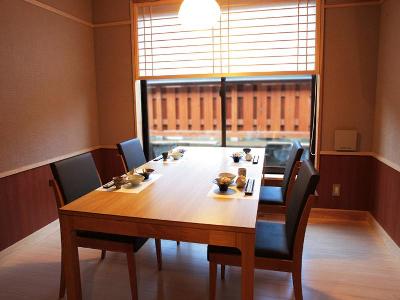 Shunsai no Yado Seasonal Inn Ryokusuitei