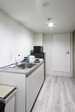 Guest House Re-worth Joshin1 (2F)コインランドリー有