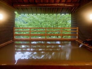 岸権旅館