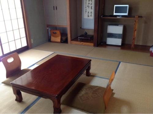 梧三荘