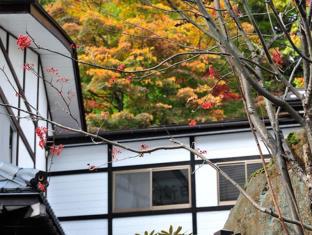 草津温泉 日新館