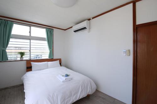 TOKU Marine House