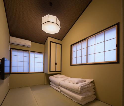 紡 高倉葛籠屋町