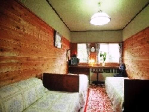 ペンション霊泉平右