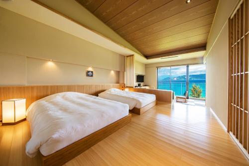 海の旅亭　おきなわ名嘉真荘