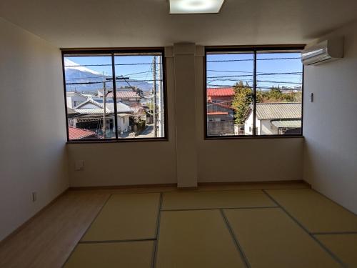 街のホテル