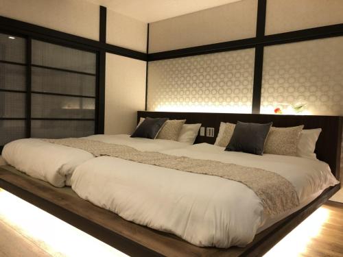 ＆高松（and Takamatsu)