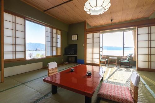 ホテルすわ湖苑