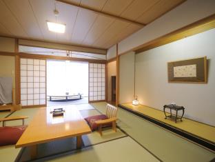 由布院 ことぶき 花の庄