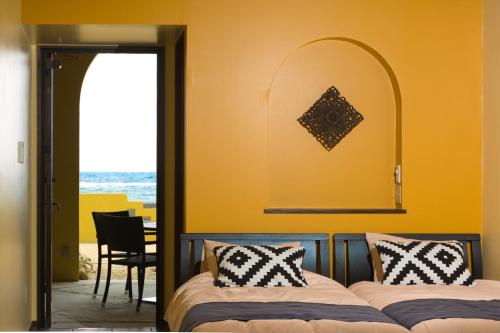 Sea & starry sky ' Wassa Wassa inn'