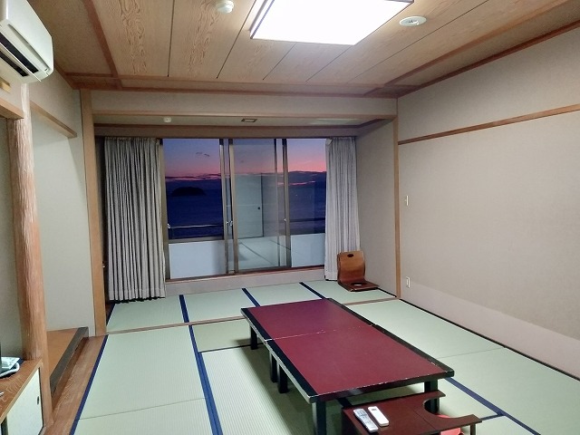 日間賀荘