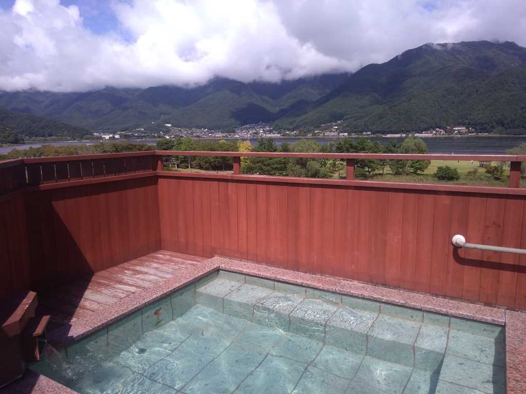 富士河口湖温泉 レイクランドホテル みづのさと 屋上風呂 富士河口湖温泉 レイクランドホテル みづのさと 屋上風呂