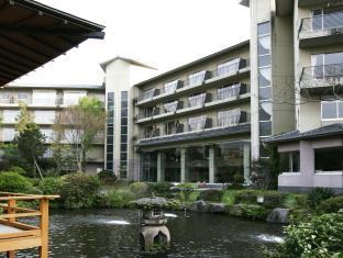 由布院 ことぶき 花の庄