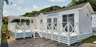 Cottage Star House