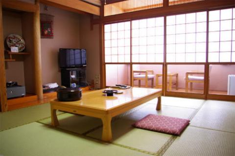 Ueki Onsen Takanoya
