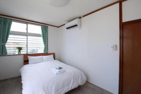 TOKU Marine House