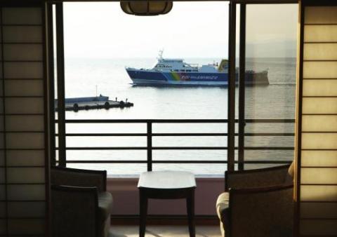 碧き凪ぎの宿明治館