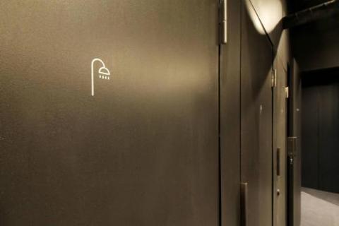 Small Hotel - Hondori shopping arcade (4F)