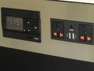 R ホテルズイン 大阪北梅田