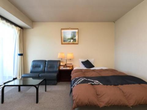 OYO HOTEL パラマウントin浦佐