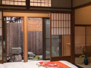 鞠小路イン京都