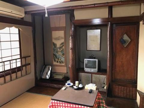 二洸旅館
